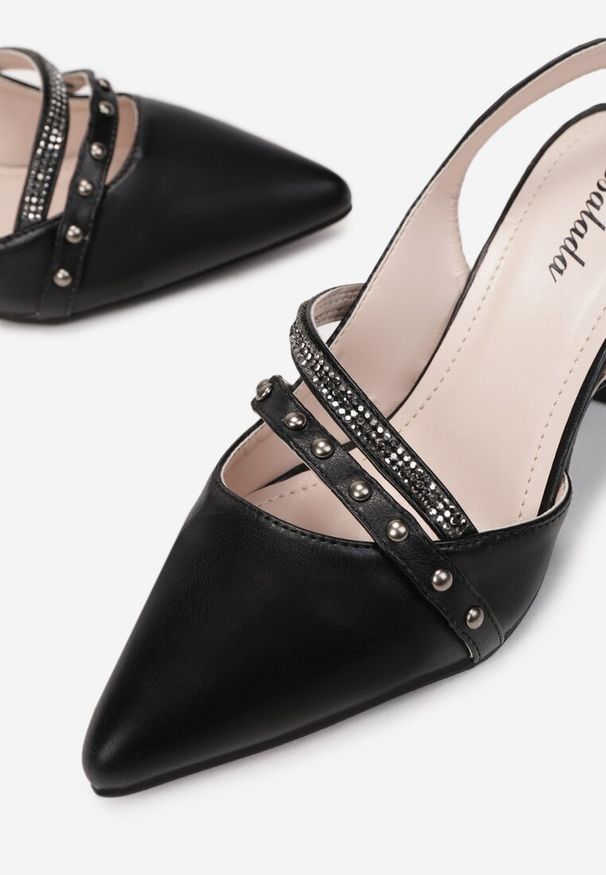 Renee - Czarne Sandały Deinare. Nosek buta: otwarty. Zapięcie: bez zapięcia. Kolor: czarny. Wzór: aplikacja. Obcas: na obcasie. Styl: elegancki. Wysokość obcasa: niski