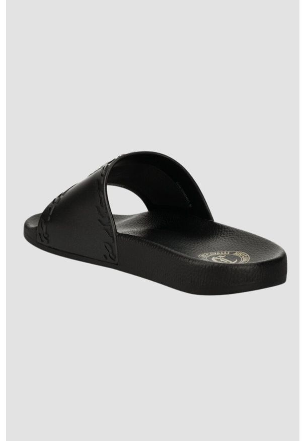 Just Cavalli - JUST CAVALLI Czarne klapki Fondo Pool, Rozmiar 40. Kolor: czarny