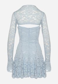 Born2be - Niebieska Rozkloszowane Sukienka Koktajlowa z Koronką i Bolerkiem Eyrfedi. Okazja: na randkę, na ślub cywilny, na wesele. Kolor: niebieski. Materiał: koronka. Długość rękawa: na ramiączkach. Wzór: koronka. Typ sukienki: rozkloszowane. Styl: wizytowy #3