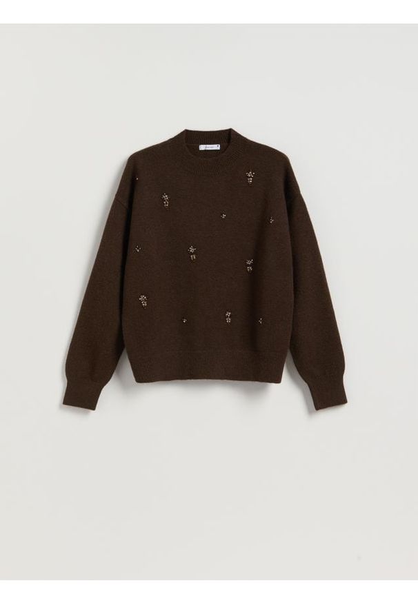 Reserved - Sweter z ozdobnymi aplikacjami - ciemnobrązowy. Kolor: brązowy. Materiał: dzianina, wełna. Wzór: aplikacja