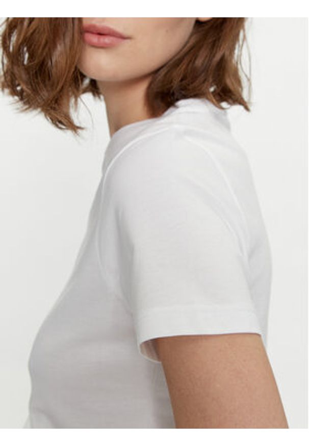 JOOP! T-Shirt 30040352 Biały Regular Fit. Kolor: biały. Materiał: bawełna