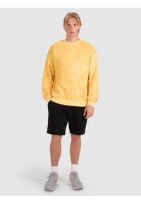 4f - 4F Bluza dresowa nierozpinana bez kaptura męska - żółta S. Okazja: na co dzień. Typ kołnierza: bez kaptura. Kolor: żółty. Materiał: dresówka. Wzór: gładki, ze splotem. Styl: sportowy, klasyczny, casual
