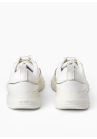 Geox - Sneakersy damskie białe GEOX D ALLENIEE. Okazja: do pracy, na spacer, na co dzień. Kolor: biały. Sport: turystyka piesza