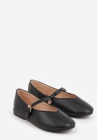 Born2be - Czarne Balerinki z Paskiem na Sprzączkę Bragia. Okazja: na co dzień. Zapięcie: pasek. Kolor: czarny. Materiał: jeans, materiał. Styl: casual #2