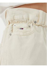 Tommy Jeans Szorty materiałowe DW0DW21656 Beżowy Regular Fit. Kolor: beżowy. Materiał: bawełna