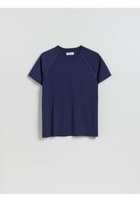 Reserved - T-shirt slim fit z wiskozą - granatowy. Kolor: niebieski. Materiał: wiskoza
