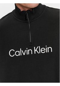 Calvin Klein Bluza Hero Logo K10K112773 Czarny Regular Fit. Kolor: czarny. Materiał: bawełna