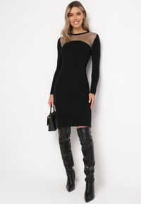 Born2be - Czarna Sweterkowa Sukienka Midi z Okrągłym Dekoltem i Ozdobnymi Cyrkoniami Adorne. Kolor: czarny. Wzór: aplikacja. Długość: midi #3