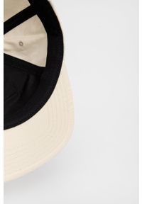 Vans czapka sztruksowa kolor beżowy z aplikacją. Kolor: beżowy. Materiał: sztruks. Wzór: aplikacja