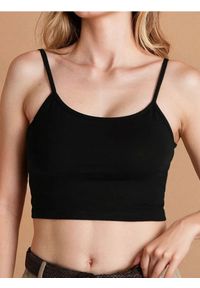 Sinsay - Crop top na ramiączkach - czarny. Kolor: czarny. Długość rękawa: na ramiączkach