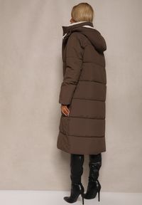 Renee - Brązowa Pikowana Kurtka o Długim Kroju z Odpinanym Kapturem i Kieszeniami Etanore. Okazja: na co dzień. Kolor: brązowy. Materiał: jeans. Długość: długie. Styl: casual, elegancki #5