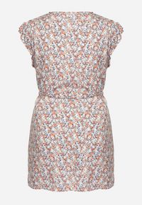 Born2be - Czerwona Sukienka z Wiskozy w Kwiaty z Paskiem i Haftami Nelindia. Okazja: na co dzień. Kolor: czerwony. Materiał: wiskoza. Wzór: kwiaty, haft. Sezon: lato. Styl: casual, elegancki #3