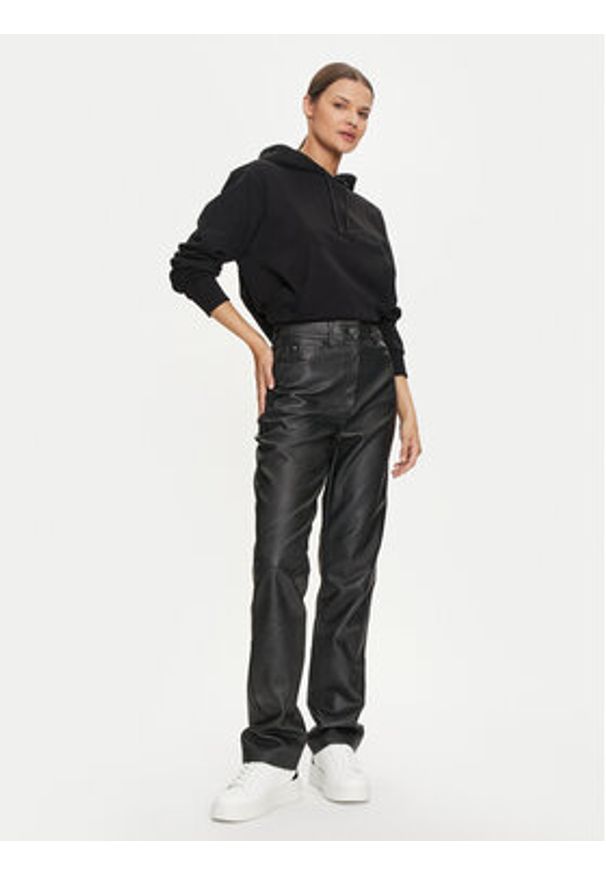 Guess Bluza V4YQ10 KC6W1 Czarny Regular Fit. Kolor: czarny. Materiał: bawełna