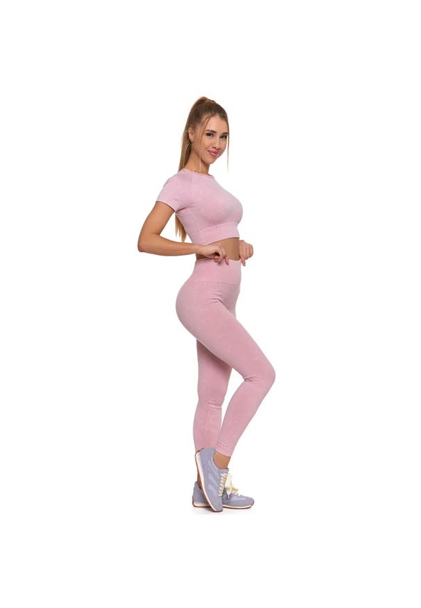 Różowy Damski Komplet Top+Legginsy Moraj. Okazja: na co dzień. Kolor: różowy. Materiał: materiał. Długość rękawa: krótki rękaw. Długość: krótkie. Styl: elegancki, casual, sportowy