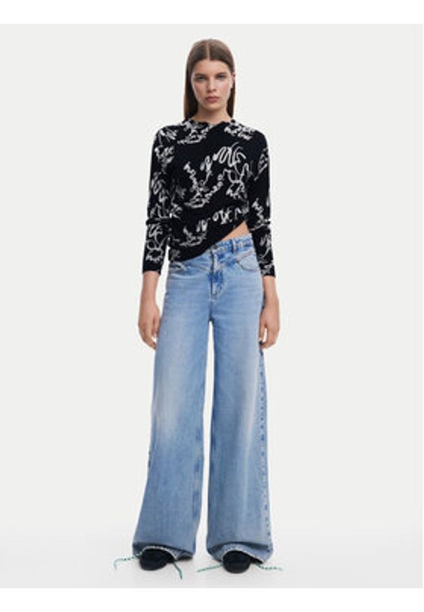 Desigual Sweter 25SWJF04 Czarny Regular Fit. Kolor: czarny. Materiał: syntetyk