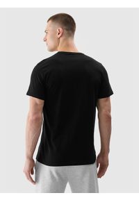 4f - 4F T-shirt regular z nadrukiem uniseks 4F x Drift Masters - czarny XXL. Okazja: na co dzień. Kolor: czarny. Materiał: dzianina, bawełna, jersey. Wzór: nadruk. Styl: klasyczny, sportowy, casual