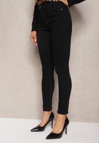 Renee - Czarne Jeansy z Efektem Push-Up Skinny Fortoria. Kolor: czarny. Wzór: nadruk. Styl: elegancki #4