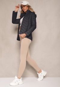 Renee - Czarna Kurtka z Pikowanymi Przeszyciami i Odpinanym Kapturem Natisne. Okazja: na spacer, na co dzień. Kolor: czarny. Materiał: jeans, koronka. Styl: klasyczny, elegancki, casual #4