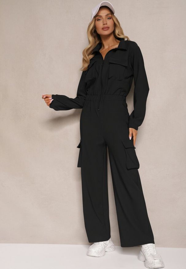 Renee - Czarny Kombinezon w Stylu Utility Taliowany Liarael. Kolor: czarny. Materiał: tkanina