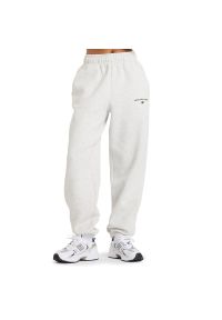 Spodnie męskie New Balance WP51500AHH - szare. Stan: podwyższony. Kolor: szary. Materiał: dresówka, poliester, bawełna
