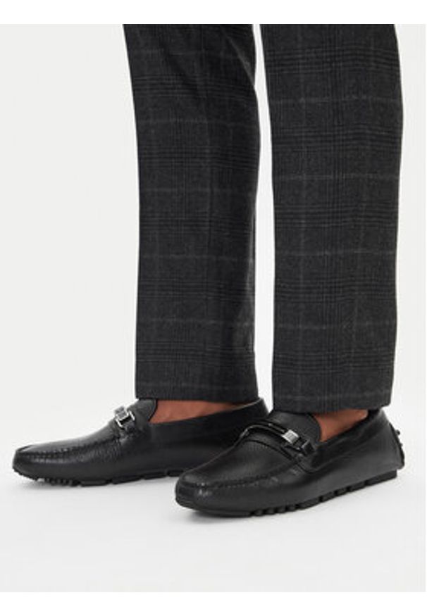 Emporio Armani Mokasyny X4B151 XN882 K001 Czarny. Kolor: czarny. Materiał: skóra