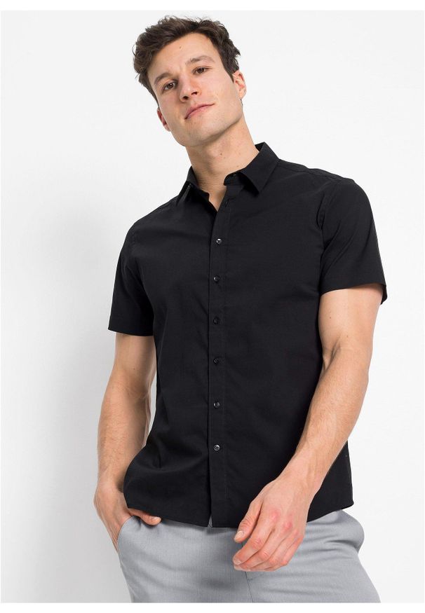 bonprix - Koszula z krótkim rękawem, ze stretchem, slim fit. Kolor: czarny. Materiał: materiał. Długość rękawa: krótki rękaw. Długość: krótkie