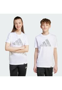 Adidas - Koszulka dla dzieci z grafiką Camo. Kolor: biały. Materiał: bawełna