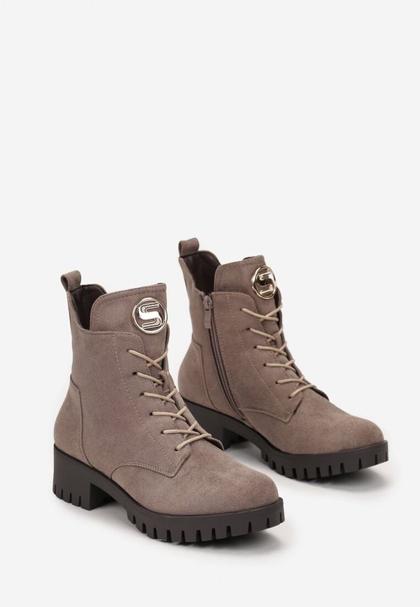 Born2be - Szare Botki Workery z Metalową Ozdobą Garaia. Okazja: na co dzień. Kolor: szary. Wzór: aplikacja. Styl: casual