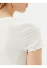 EA7 Emporio Armani T-Shirt 8NTT65 TJDQZ U0005 Biały Regular Fit. Kolor: biały. Materiał: bawełna