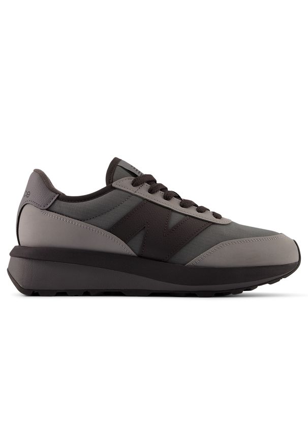 Buty unisex New Balance U370OA – szare. Kolor: szary. Materiał: skóra, zamsz. Szerokość cholewki: normalna. Sezon: lato