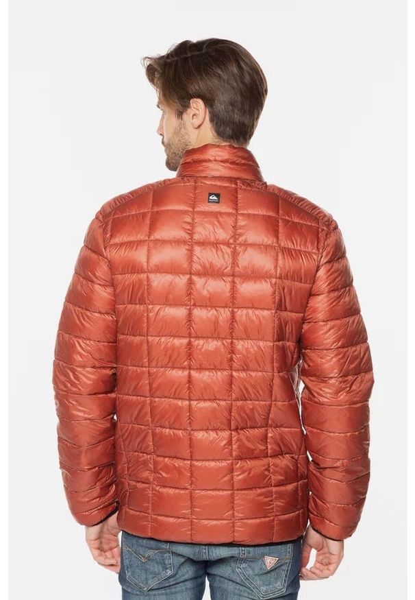 Kurtka zimowa męska Quiksilver Release pikowana. Kolor: brązowy. Materiał: poliamid. Sezon: zima