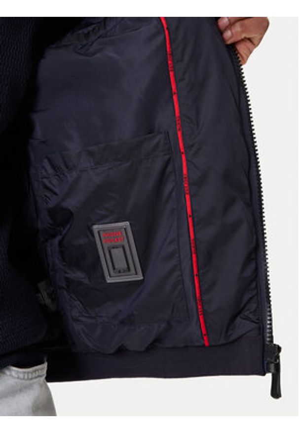 Guess Kurtka przejściowa M6RL0M WDQ52 Granatowy Regular Fit. Kolor: niebieski. Materiał: syntetyk