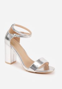 Born2be - Srebrne Sandały na Obcasie VICES z Wkładką ze Skóry Naturalnej i Paskami Paphis. Okazja: do pracy, na co dzień. Zapięcie: pasek. Kolor: srebrny. Materiał: skóra. Wzór: paski. Obcas: na obcasie. Styl: elegancki, casual. Wysokość obcasa: średni #5