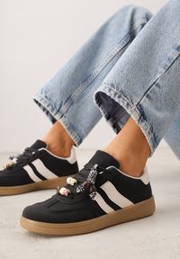 Renee - Czarne Sneakersy Typu Tenisówki Ozdobione Koralikami Daemeli. Kolor: czarny. Materiał: jeans. Wzór: aplikacja. Sezon: lato #5