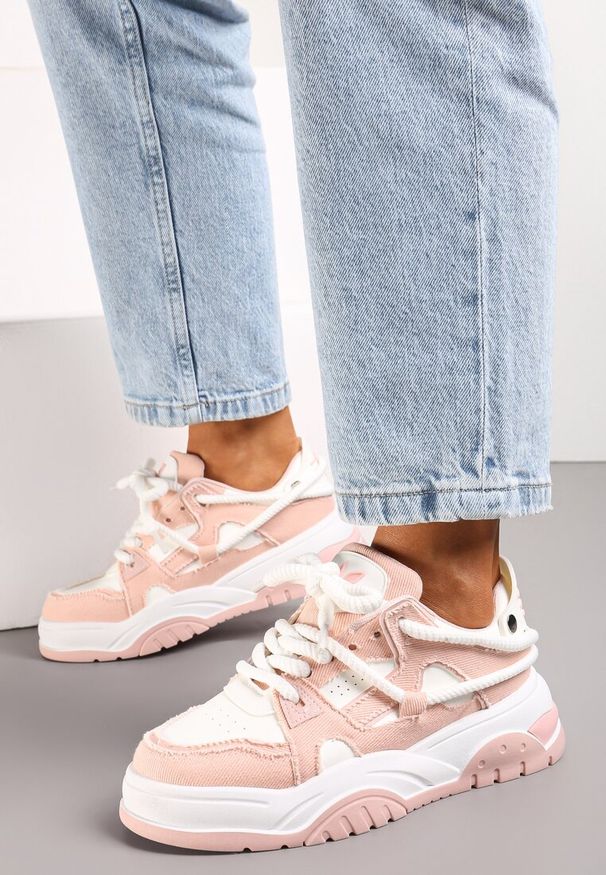 Renee - Różowe Sneakersy z Przeszyciami na Grubej Podeszwie Dovira. Okazja: na co dzień. Kolor: biały, różowy
