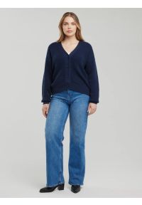 Big-Star - Sweter kardigan damski o strukturalnym splocie granatowy Sabira 403. Kolor: niebieski. Materiał: jeans. Długość: krótkie. Wzór: ze splotem. Styl: elegancki #5