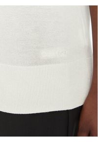 Calvin Klein Polo LV044G311G Kremowy Slim Fit. Typ kołnierza: polo. Kolor: kremowy. Materiał: wiskoza #5