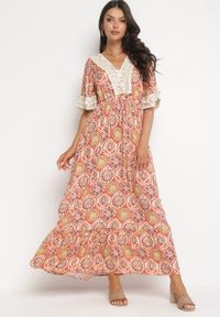 Born2be - Pomarańczowa Maxi Sukienka w Stylu Boho z Wiskozy Ozdobiona Koronką i Falbanką Kamrius. Kolor: pomarańczowy. Materiał: wiskoza, koronka. Wzór: aplikacja, koronka. Styl: boho. Długość: maxi #1