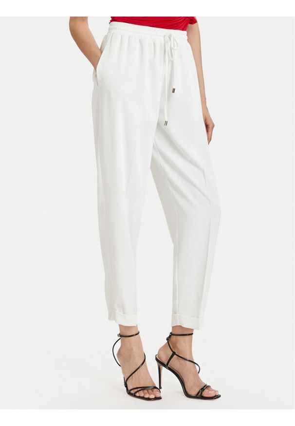 ACCESS FASHION Spodnie materiałowe 63-5101-183 Biały Regular Fit. Kolor: biały. Materiał: syntetyk