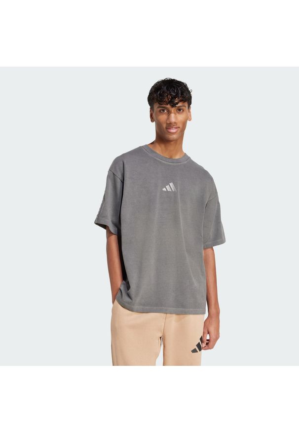 Adidas - Koszulka ALL SZN Washed. Kolor: czarny. Materiał: bawełna