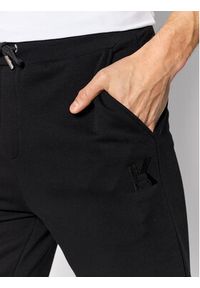 Karl Lagerfeld - KARL LAGERFELD Spodnie dresowe 705893 500900 Czarny Regular Fit. Kolor: czarny. Materiał: bawełna