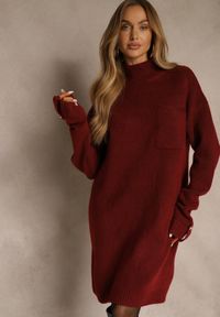 Renee - Bordowa Sukienka z Półgolfem z Dzianiny z Wiskozą i Dodatkiem Wełny Nessla. Okazja: na co dzień. Kolor: czerwony. Materiał: dzianina, wełna, wiskoza. Styl: casual, elegancki #1
