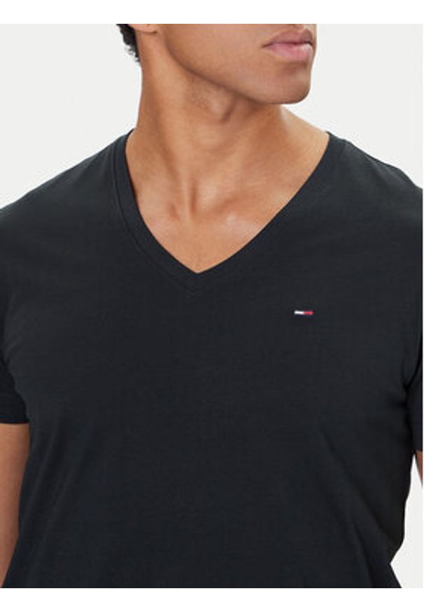Tommy Jeans T-Shirt DM0DM04410 Czarny Regular Fit. Kolor: czarny. Materiał: bawełna