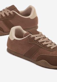 Born2be - Brązowe Sneakersy z Ozdobnym Paskiem Naliovela. Okazja: na co dzień. Zapięcie: pasek. Kolor: brązowy. Materiał: jeans