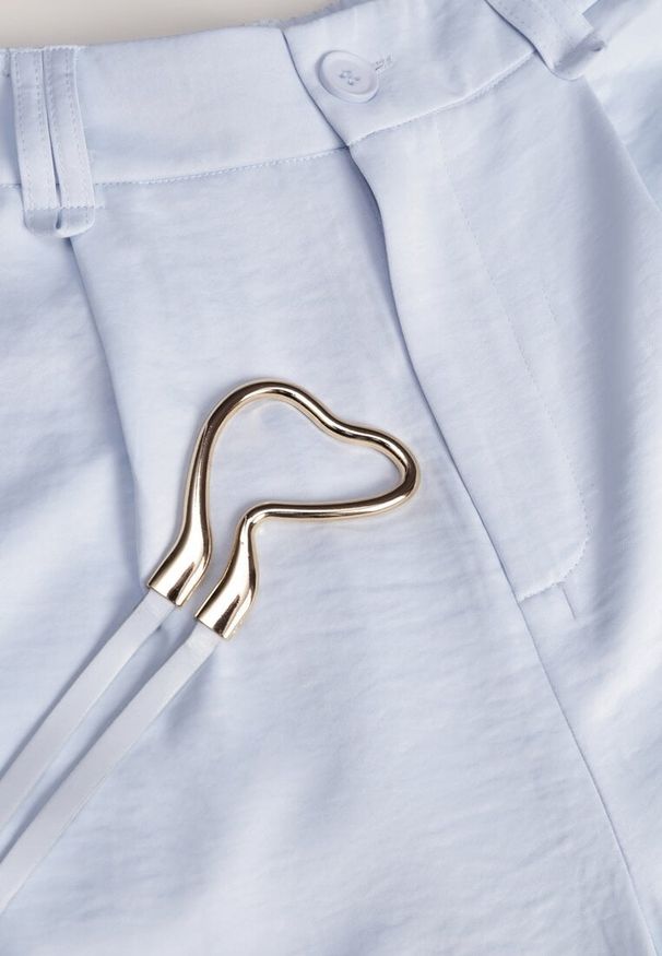 Renee - Niebieskie Spodnie Szerokie z Dodatkiem Bawełny High Waist z Metaliczną Klamrą Azaerixis. Okazja: na co dzień. Stan: podwyższony. Kolor: niebieski. Materiał: bawełna. Styl: casual