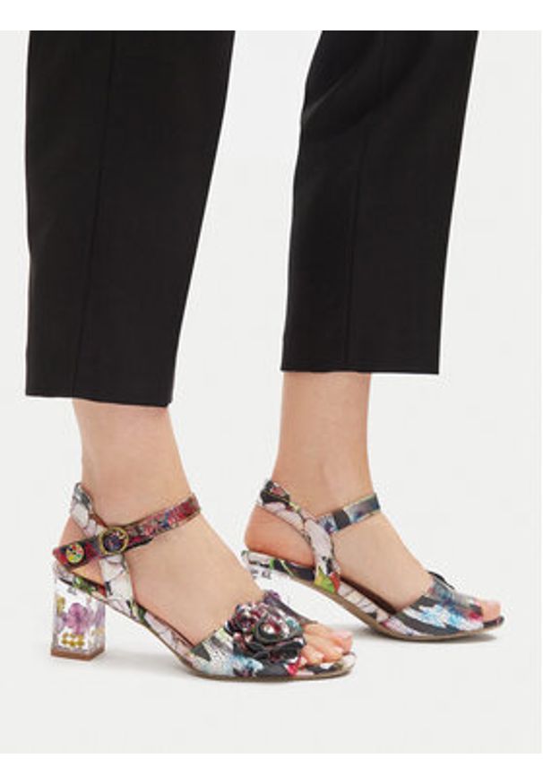 Laura Vita Sandały Lucieo 25 Czarny. Kolor: czarny. Materiał: skóra