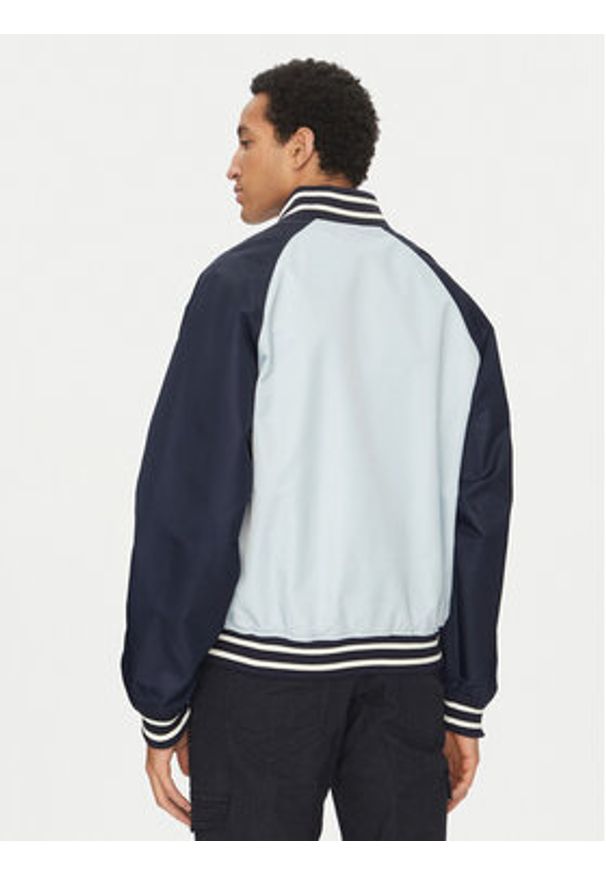Guess Jeans Kurtka bomber M5GL32 WHAA2 Błękitny Regular Fit. Kolor: niebieski. Materiał: syntetyk