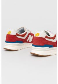 New Balance Buty kolor czerwony. Nosek buta: okrągły. Zapięcie: sznurówki. Kolor: czerwony. Materiał: guma #5