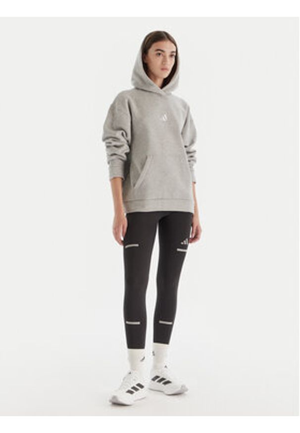 Adidas - adidas Bluza ALL SZN Holiday Glitter Fleece JV5757 Szary Loose Fit. Kolor: szary. Materiał: bawełna