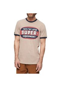 T-shirt Superdry z kontrastowym kołnierzem i rękawami. Kolor: beżowy. Materiał: bawełna. Długość rękawa: krótki rękaw. Długość: krótkie #1